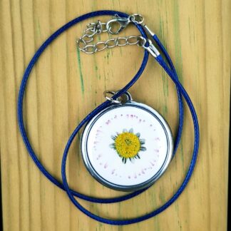Daisy Necklace