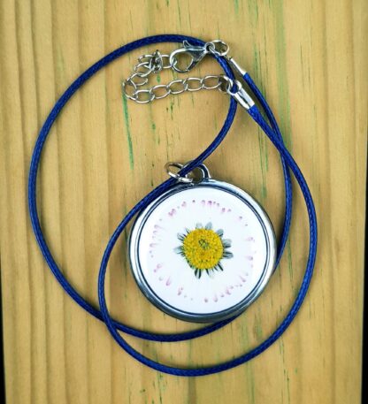 Daisy Necklace