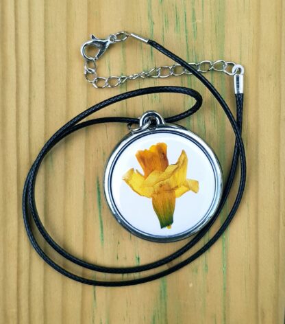 Narscisi Necklace